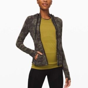 Lululemon Hooded Define Jacket *Nulu (Incognito Camo Multi Gator Green)
